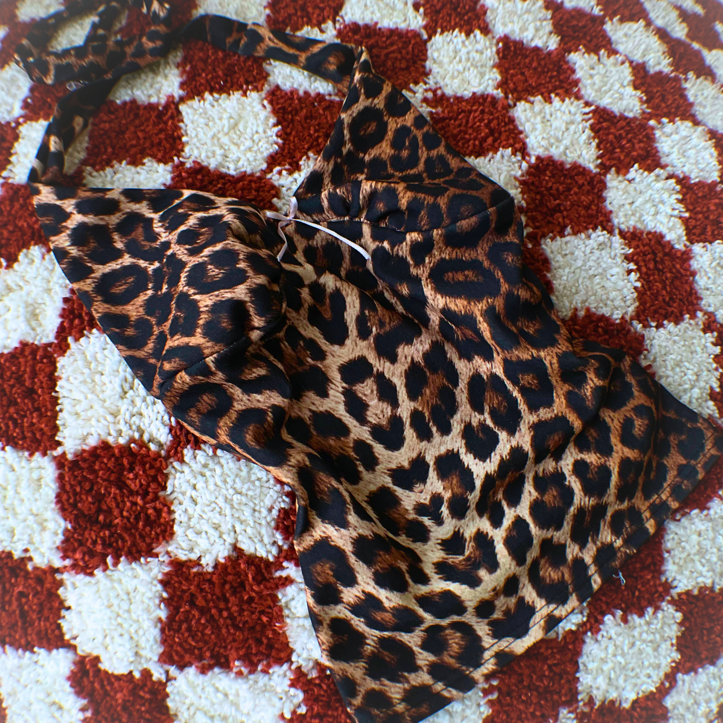 New to sewing? This beginner-friendly pattern is designed to help you actually finish your first top - without overwhelm💗